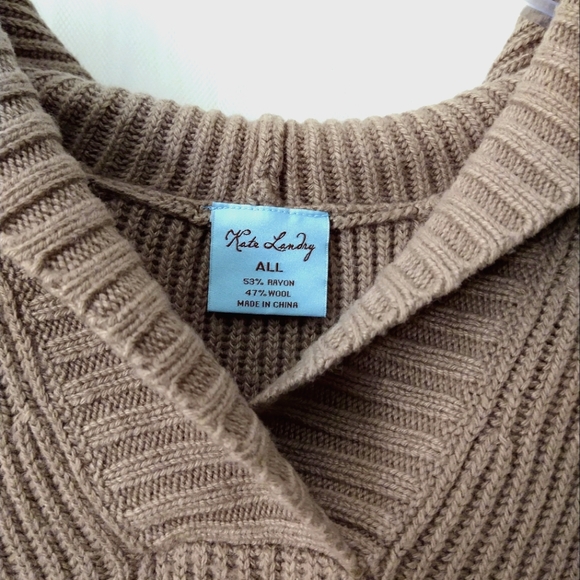 Kate Landry Women's Sleeveless Woven Hoodie - Picture 5 of 5